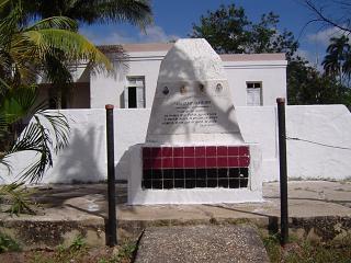 MONUMENTO MÁRTIRES DEL 9 DE ABRIL